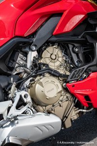 Ducati Streetfighter V4S (2020) moteur V4