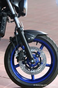 Suzuki SV 650 : train avant plus sûr