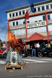 Manif 10 septembre Épinal : au bûcher !