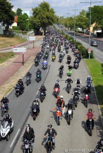 Contre le CT moto - Limoges : 1400 personnes