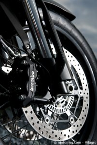 Essai Moto Guzzi Stelvio 8V : avec ou sans ABS