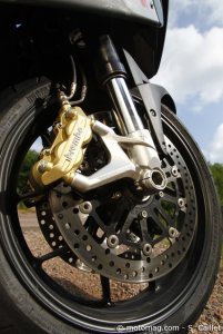 Essai MV Agusta 675 F3 : puissant et bien dosable