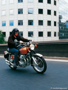 Honda CB 750 : frimeuse à 4 cylindres