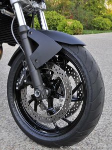 Essai BMW F800R : train avant