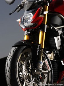 Essai Ducati Streetfighter S : train avant
