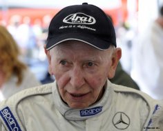 Le pilote moto et Formule 1 John Surtees est décédé