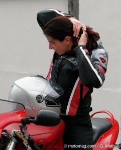 Cheveux et casque
