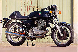HS Italie : Laverda
