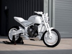 Triumph dévoile le prototype d'une nouvelle Trident (...)