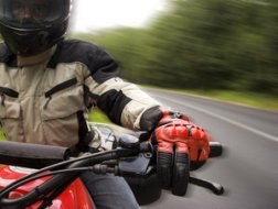 Belgique : bientôt une réduction sur l'équipement moto (...)