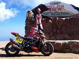 Pikes' Peak 2012 : la plus grande course de côte du (...)