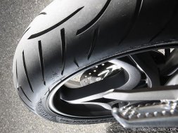 Test nouveauté pneu sport-touring : Metzeler Z8 Interact Test nouveauté pneu sport-touring : Metzeler Z8 (...)
