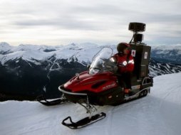 Insolite : la motoneige de Google (+ vidéo)