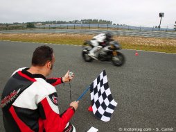 Roadsters sportifs : le Super-test en vidéo ! Roadsters sportifs : le Super-test en vidéo !