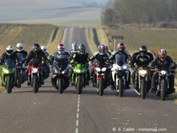 50 motos pour bien choisir : guide d'achat Moto magazine (...) 50 motos pour bien choisir : guide d'achat Moto (...)
