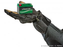 Batterie moto : le démarrage du lithium en test