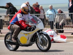 Moto ancienne : un 1er Balnéo Café Racer Days bien (...)