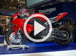Triumph Daytona 675 et 675R - Nouveautés 2013 Triumph Daytona 675 et 675R - Nouveautés 2013