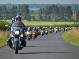 Rassemblement Moto Guzzi à Brion (36) Rassemblement Moto Guzzi à Brion (36)