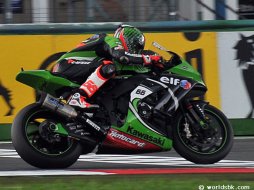 WSBK de Jerez : doublé de Laverty, Tom Sykes champion du monde (...) WSBK de Jerez : doublé de Laverty, Tom Sykes champion du (...)