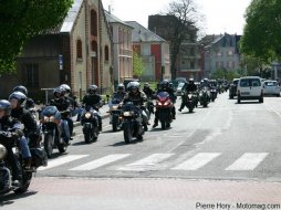 Manifestation FFMC 90 : 2.000 motards rugissent devant (...)