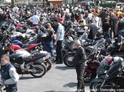 Manifestation régionale à Niort : 800 motards avec les (...)