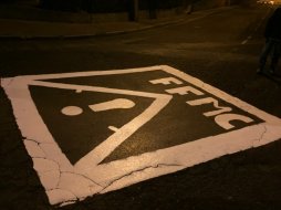 Nîmes : la FFMC Gard signale une plaque de goudron (...)