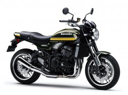 Pour 2021, la Kawasaki Z900 RS arbore deux nouveaux (...)
