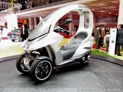 Paris : Mondial… Peugeot fait aussi son trois-roues (...)