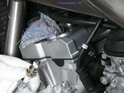 Comment vérifier et remplacer les bougies de moto Comment vérifier et remplacer les bougies de moto