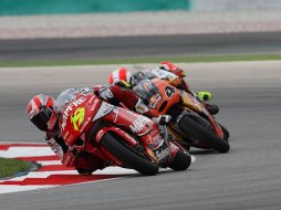 1er titre pour Gilera à Sepang en GP250 1er titre pour Gilera à Sepang en GP250