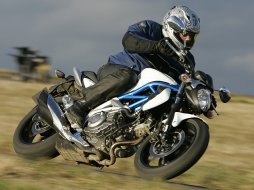 Essai Suzuki SFV 650 Gladius