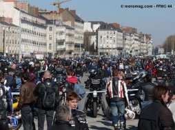 Manif festives : 3 antennes FFMC, 4 départements, 700 motards à Nantes (44, (...) Manif festives : 3 antennes FFMC, 4 départements, 700 (...)