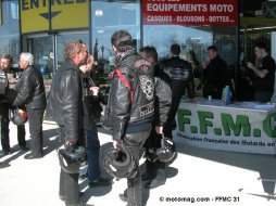 Manif festive à Toulouse (31) : près de 400 motos (...)