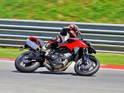 Nouveauté 2010 : un supermotard chez Moto Morini (...)