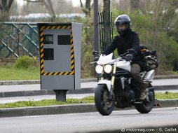 Radars "tronçons" : la vitesse moyenne bientôt contrôlée Radars "tronçons" : la vitesse moyenne bientôt (...)