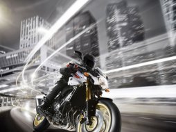 Duel : avec sa nouvelle FZ8, Yamaha vise la Kawa Z (...)