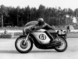 Nostalgie : le Bol d'Or de 1969 raconté par Rougerie (...)