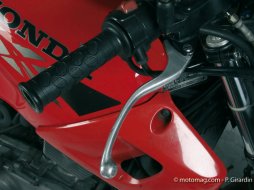 Comment régler le levier d'embrayage de sa moto