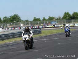 Championnat de France Superbike au Vigeant : BMW en état (...)
