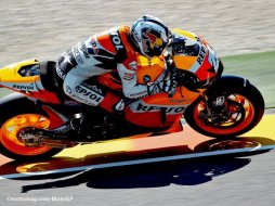 MotoGP de Mugello : fractures pour Rossi, victoire pour Pedrosa MotoGP de Mugello : fractures pour Rossi, victoire pour (...)