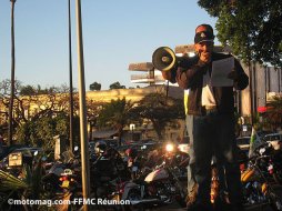 Appel du 18 juin : 100 motards à La Réunion Appel du 18 juin : 100 motards à La Réunion