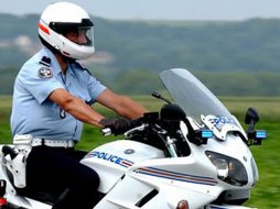 Police : trop cher, le casque de moto ?