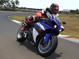 SBK Magny-Cours : tours de piste pour les clients (...)