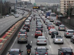 Circulation entre les files : les autorités traînent ! Circulation entre les files : les autorités traînent (...)