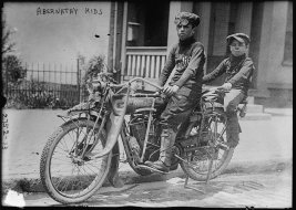 En 1916, la première traversée féminine à moto des USA Arton36664-e0fd8