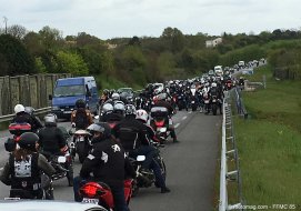 Manif FFMC 85 : 300 motards à la préfecture
