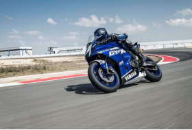 Yamaha lance la coupe R7
