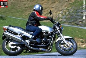 Kawasaki 750 ZR-7