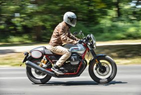 Essai Moto Guzzi V7 III Racer : sensations bien (...)